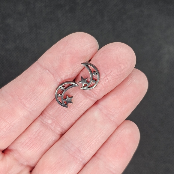 NWT Black Crescent Moon & Stars Stud Earrings - Picture 2 of 11